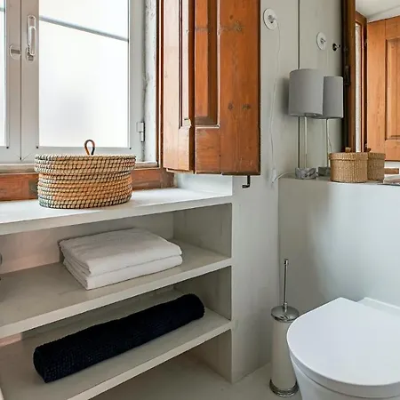 Apartamento Plum Guide - The Sky Parlour Lisboa